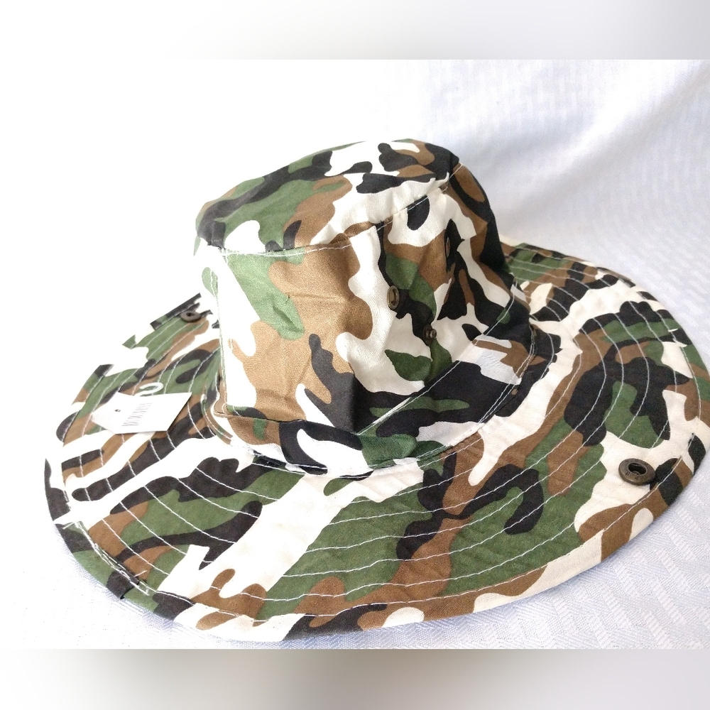 NEW Child's Camo Sun Hat OS Small Child by Oriental Trading Company Lightweight